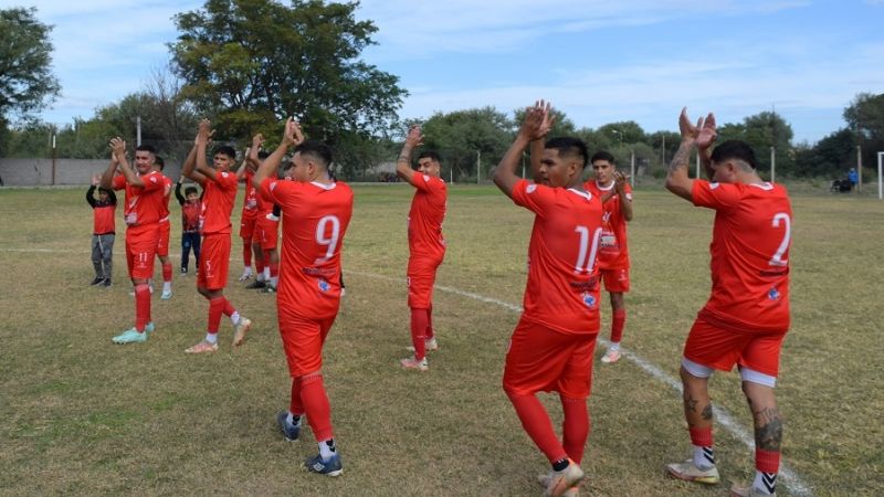 Chacarita “enterró” a Ferro y “Tesho” a Vélez