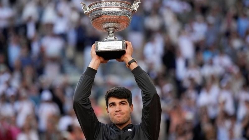 Alcaraz, nuevo “rey” de París, ganó su primer Roland Garros