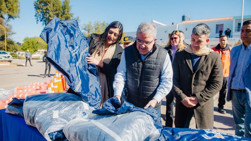 Las fuerzas de seguridad recibieron nueva indumentaria y equipamiento  