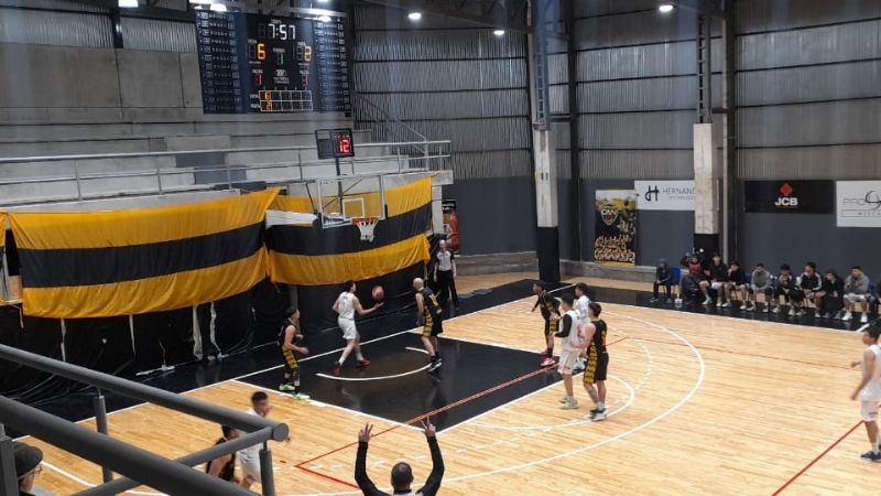 Montmatre le ganó a Red Star por el Prefedral