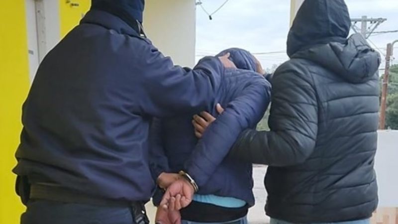 Robaron una moto, dos televisores y una bici