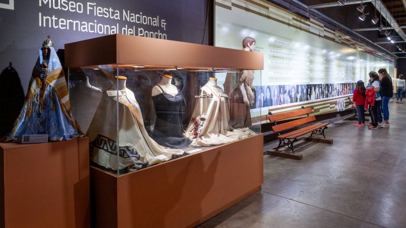 Nuevo podcast del ciclo “Cultura en Diálogo” con la historia de la Fiesta del Poncho 