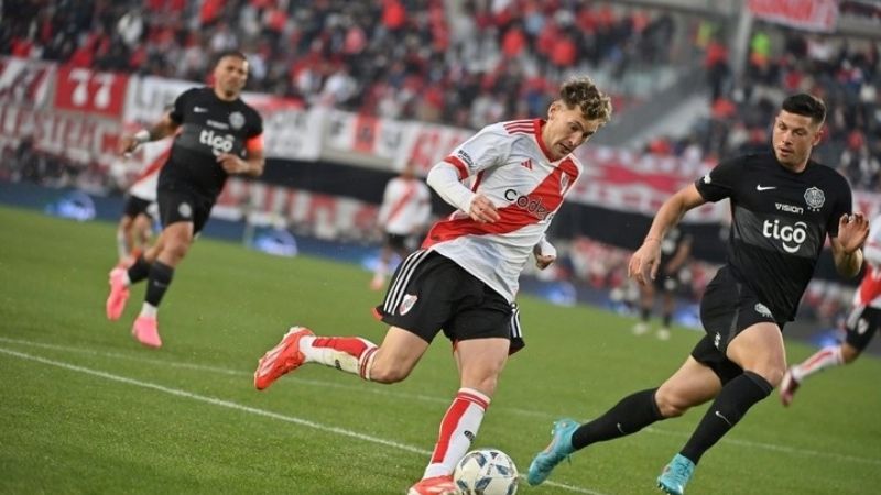 River mostró mejoras y venció a Olimpia