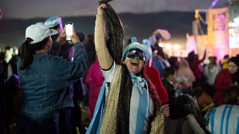 Patio de las Provincias: Punto de encuentro y de celebración bajo el sol