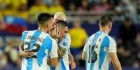 EL INSTANTE en que Di María deja la cancha, jugando su último partidos para la Selección Argentina.