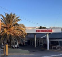 Un adolescente herido y un conductor prófugo tras brutal fuga