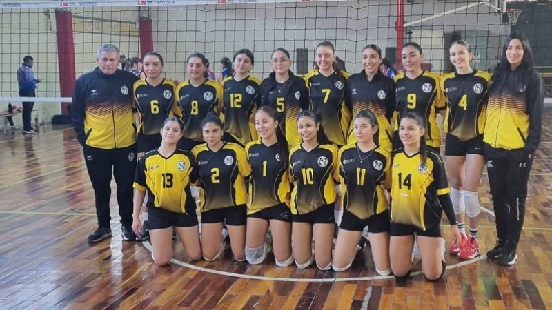 Vóley: Triunfos de las chicas y traspié de los varones