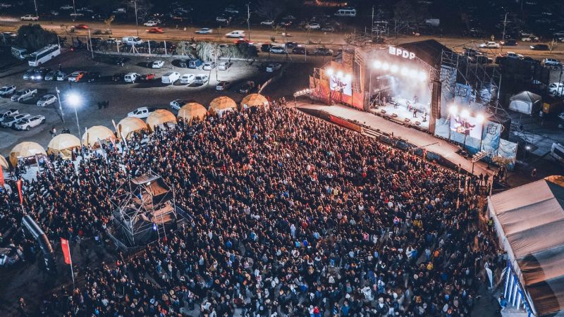 Con más de 17 mil almas, explotó el Patio de las Provincias al ritmo de Canto 4