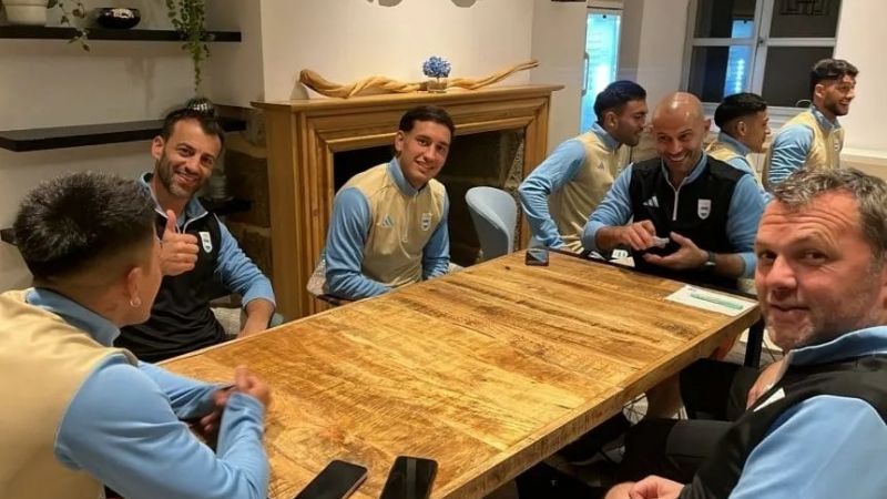 Otamendi, Julián y Rulli ya están en París