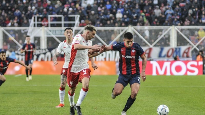 Huracán festejó el empate con San Lorenzo