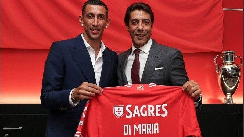 Benfica confirmó que Di María se queda en Portugal