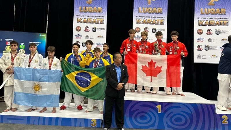 Exitosa participación de karatecas catamarqueños en México