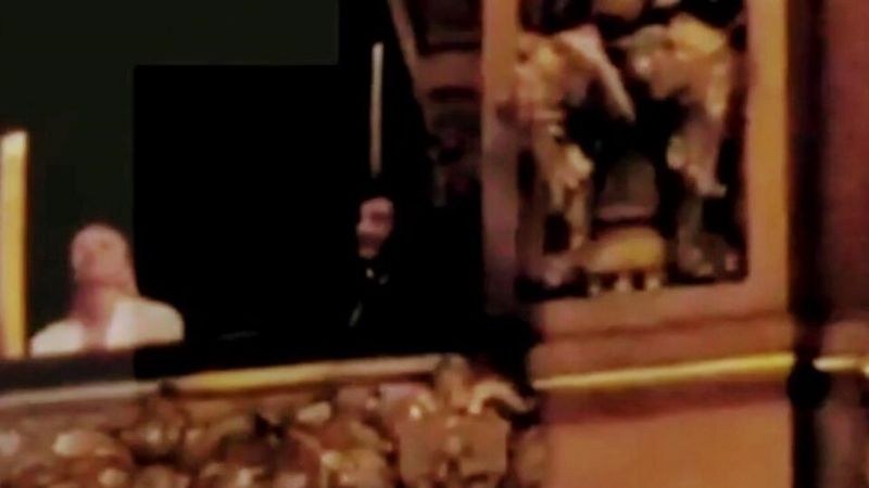 Milei entre el “cortejo” a “Yuyiyo” y el viaje a París