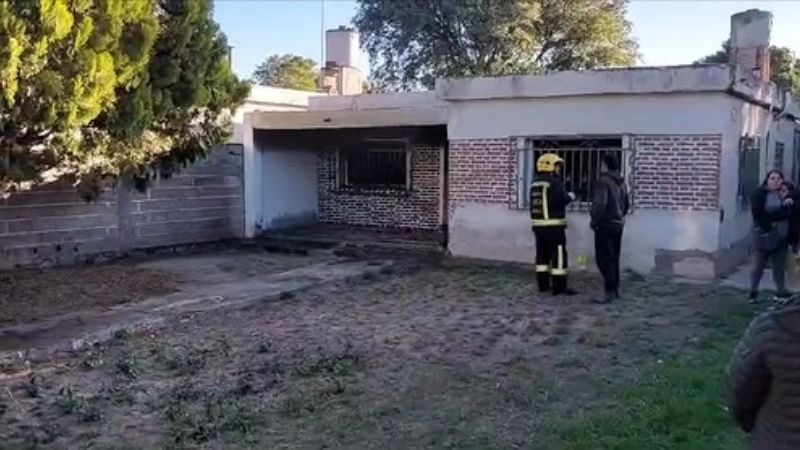 Daños totales en una vivienda por un incendio