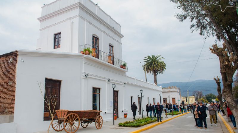 Quedó inaugurado el Centro Tecnológico y Cultural en la histórica casona de los Figueroa