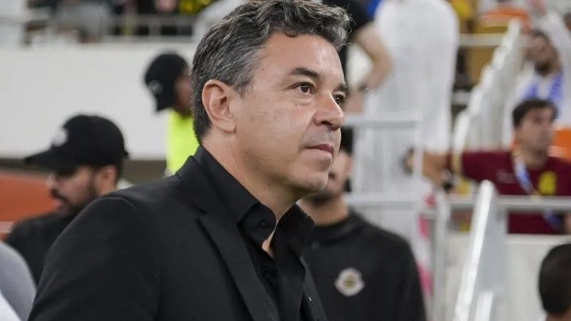 Gallardo se reúne con la directiva de River