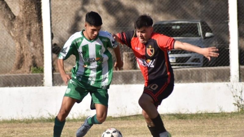 Goleó “la Villa” y es el nuevo líder en Las Chacras