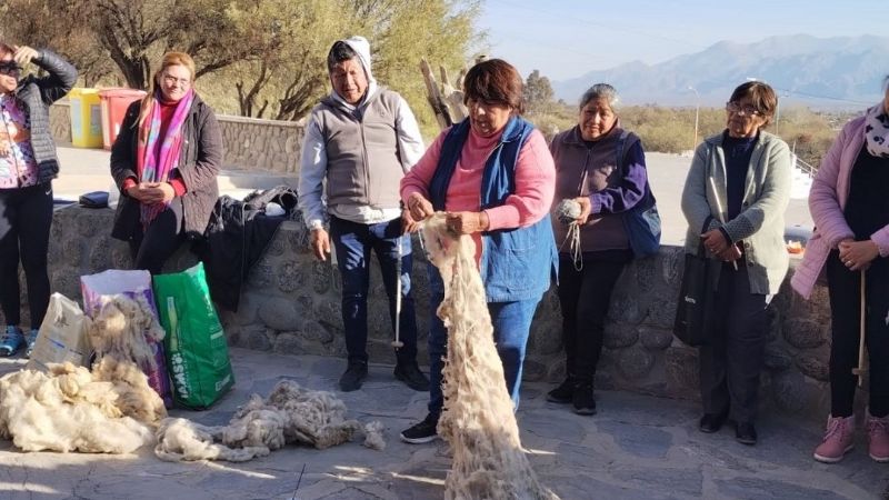 Se lanzó en Santa María la segunda cohorte de la Diplomatura de Tejido en Telar