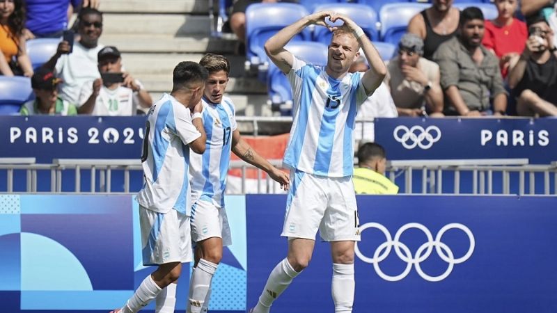 Macherano “mete mano” en el Sub 23