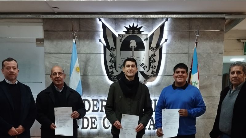  Declaran de interés parlamentario el egreso de los primeros arquitectos