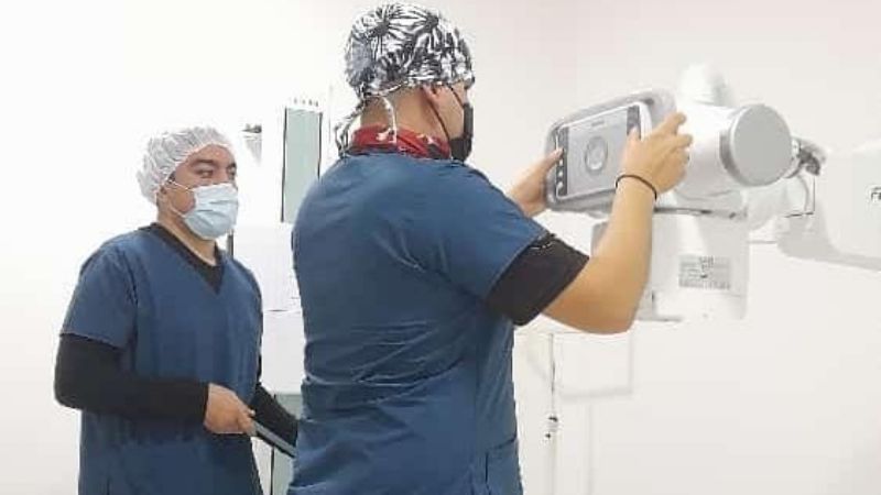 Estudiantes de Radiología realizan prácticas en diferentes centros de Salud
