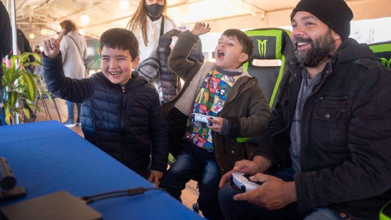 Zona Deportiva en el Poncho: con pista extrema, juegos para chicos, deportes varios y sector gamer