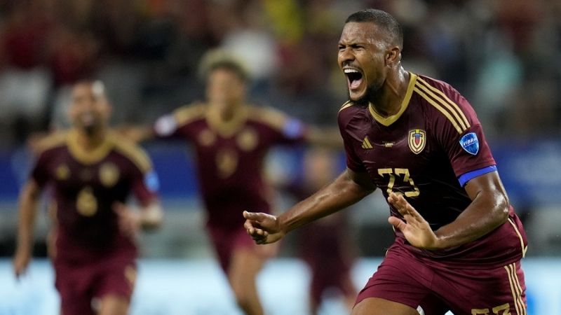 El golazo de Rondón a Canadá, recorrió el continente