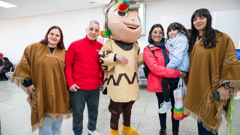 Bienvenida a los primeros turistas de la temporada invernal