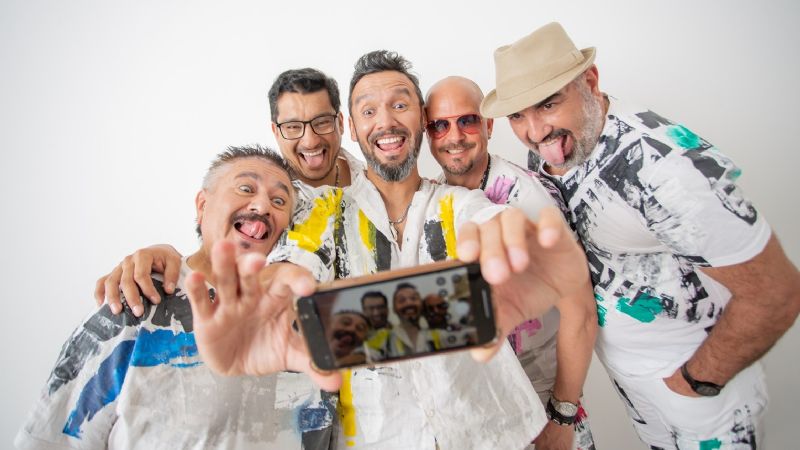 Los Tekis llegan con su carnaval de invierno a la Fiesta del Poncho