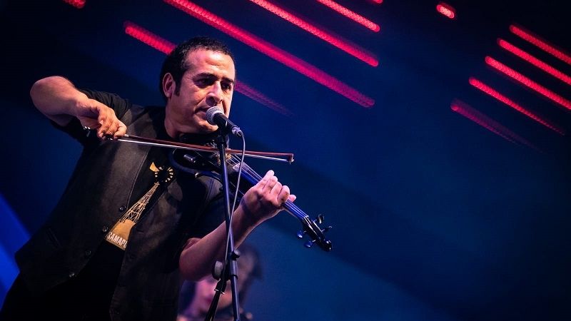 El Patio de las Provincias abre sus puertas al ritmo del violín de Néstor Garnica