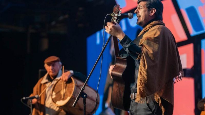 Cololo Macedo presenta su nuevo espectáculo: “Cololo Poesía, Danza y Canción”