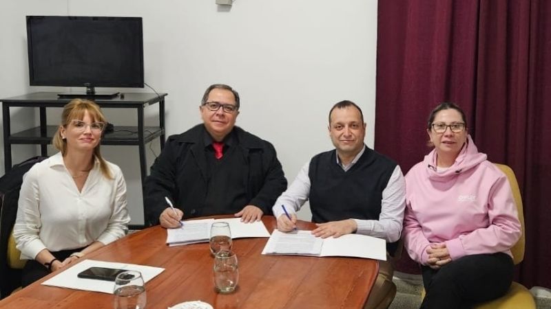 Acuerdan la implementación de una tarjeta universitaria para estudiantes