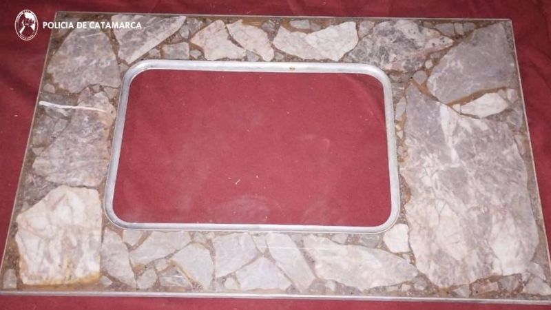 Allanamiento en una playa de estacionamiento y recuperan elementos robados