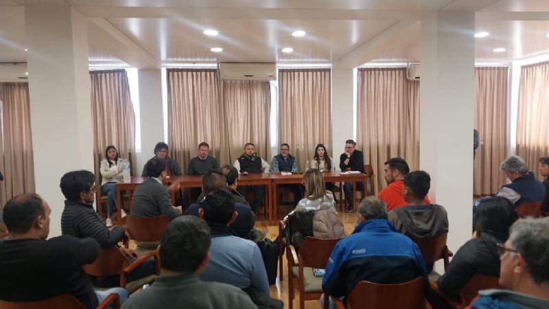 Reunión clave para garantizar la participación de proveedores y mano de obra local en el proyecto MARA