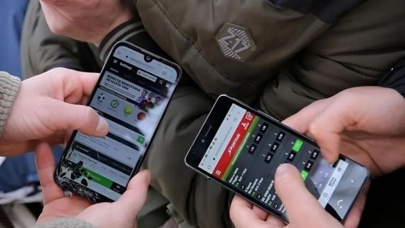 Escándalo en el ascenso por apuestas y arreglo de partidos