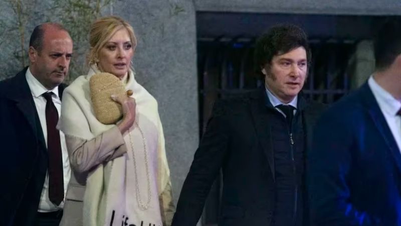 Yuyito “blanqueó”: “Estoy de novia” con Milei