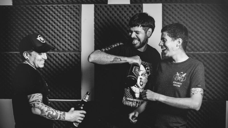 Lado B presenta a Thompson