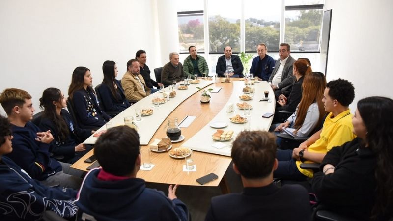 Saadi recibió a estudiantes de intercambio del Rotary Catamarca Valle