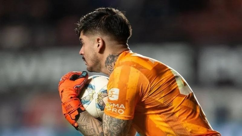 Por violencia de género detienen al arquero de Sarmiento,