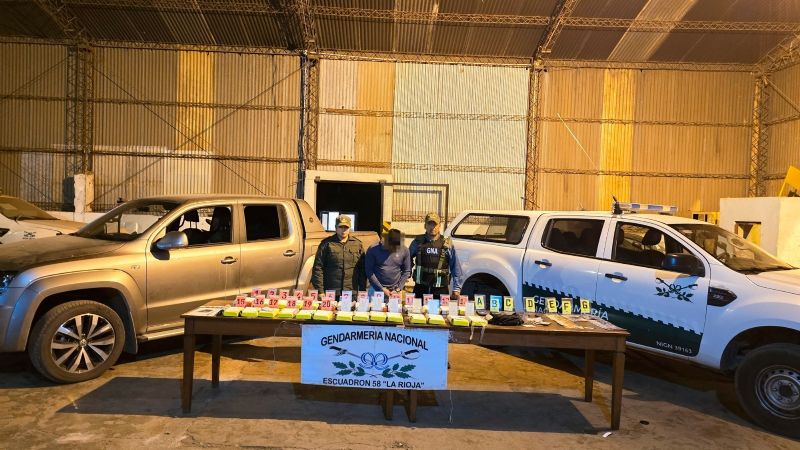 “COCAMÓVIL”: Conducía con 29 kilos de cocaína