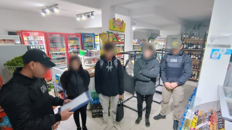 27 allanamientos, 10 detenciones y vínculos con drogas y asesinatos