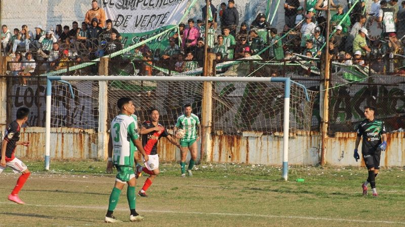 “La Villa” venció al “Santo” y “manda” sola en la “A”