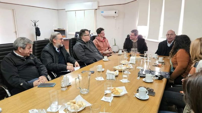Alumnos de Ingeniería en Agrimensura de la UNCA harán prácticas en ARCA