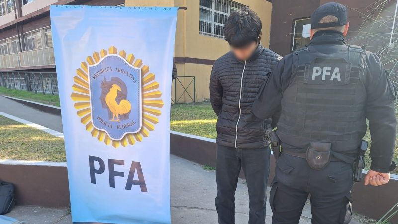 Detuvieron a un jóven de 18 años que tenía una pistola en la Universidad