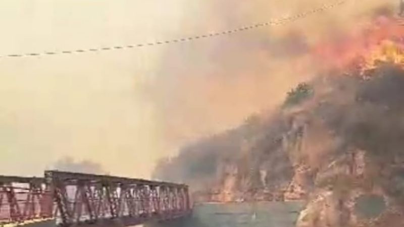 Bomberos en estado de alerta naranja y movilización por incendios