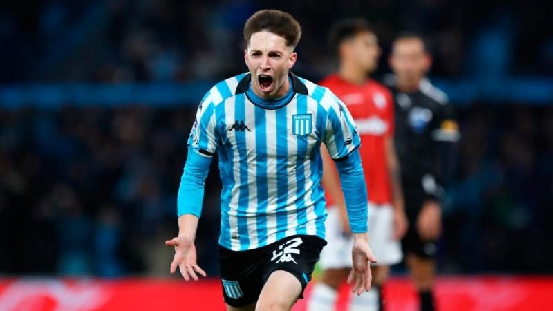 Racing vapuleó 6-1 a Huachipato y está en 4tos.