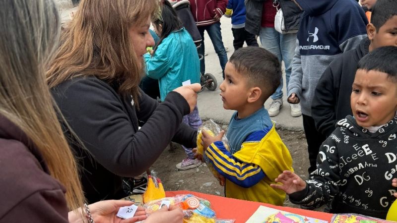 Agasajos de la diputada Moro a las infancias