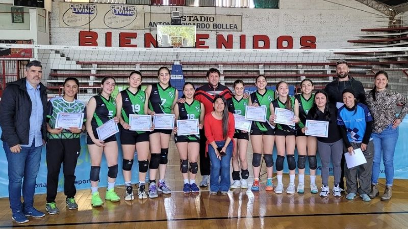 Red Star y “Defe” a la instancia provincial en Vóley