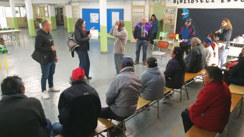 El Ente Regulador atendió a vecinos de Colonia del Valle