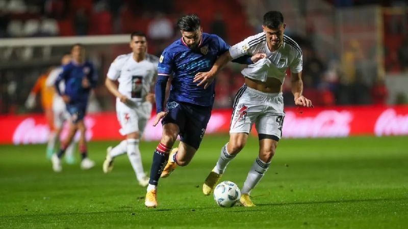 A Unión le cuesta llegar a la cima; 0-0 con Riestra